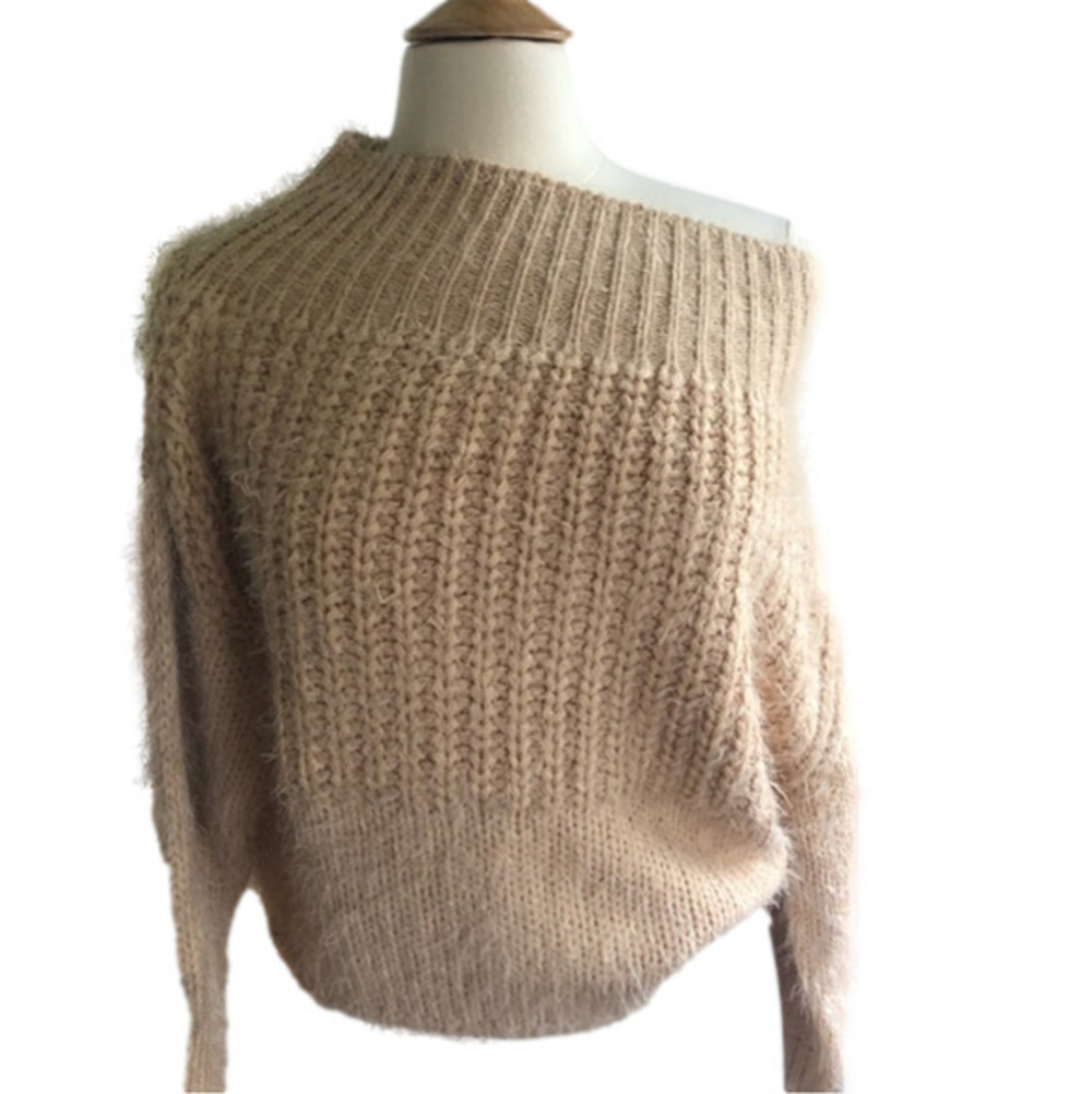 Miracle Off the shoulder fuzzy peach/cream boho Sweater Size S/M
